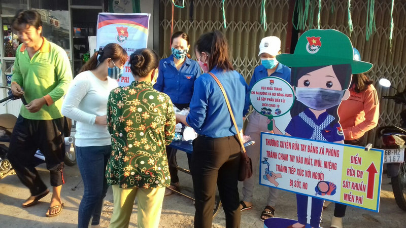 deo khau trang  1.jpg